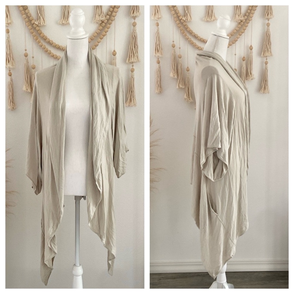 Ever LA lightweight cardigan neutral stone grey beige color size small OSFM